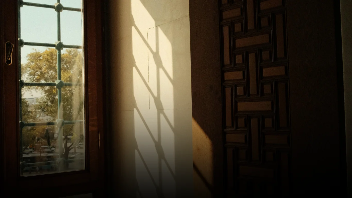 لماذا تحتاج إلى خدمات حداد عام الكويت لتنفيذ أعمال حديد متكاملة؟