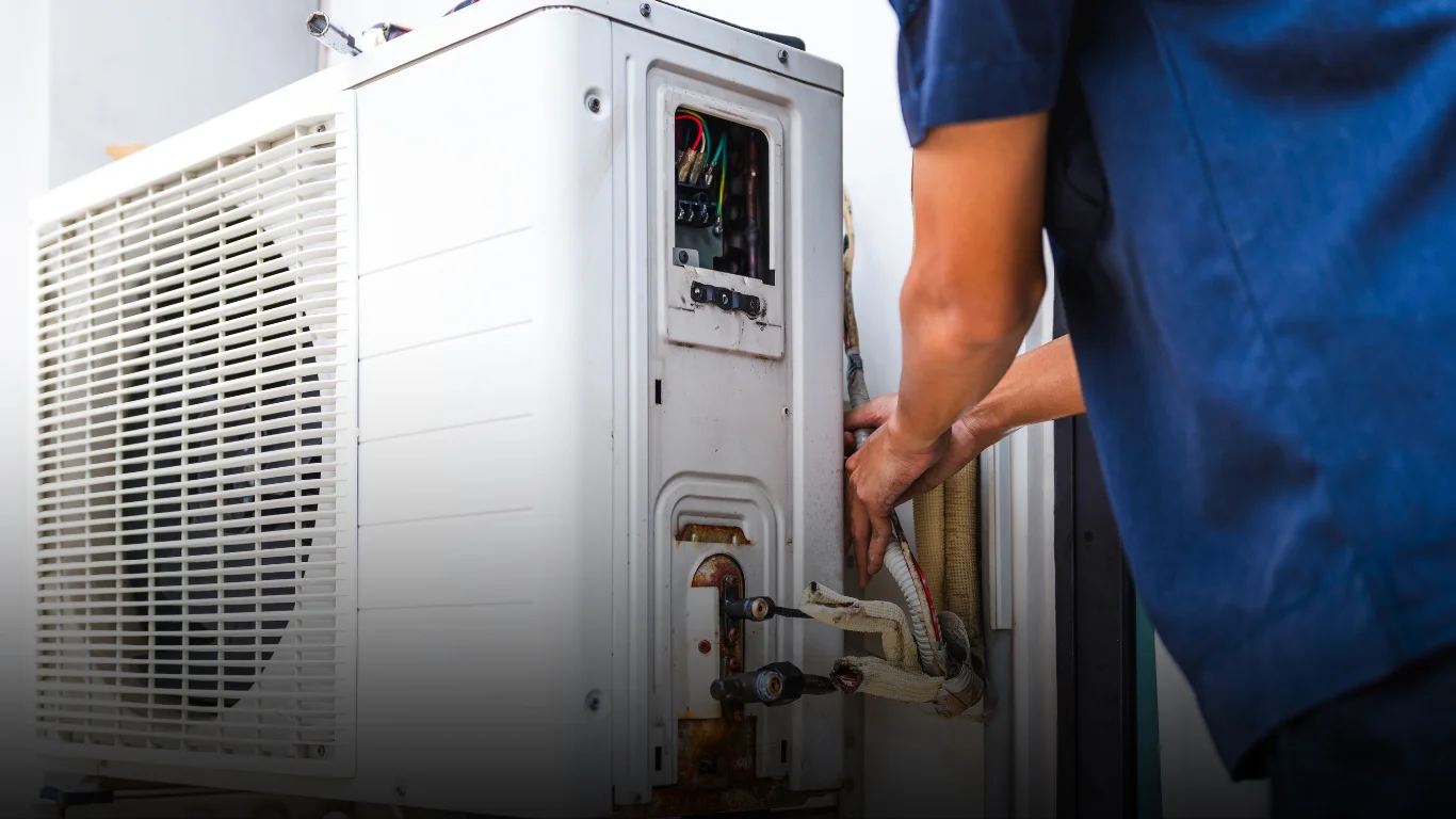 أهمية صيانه وحدات تكييف بشكل دوري للحفاظ على كفاءة التشغيل