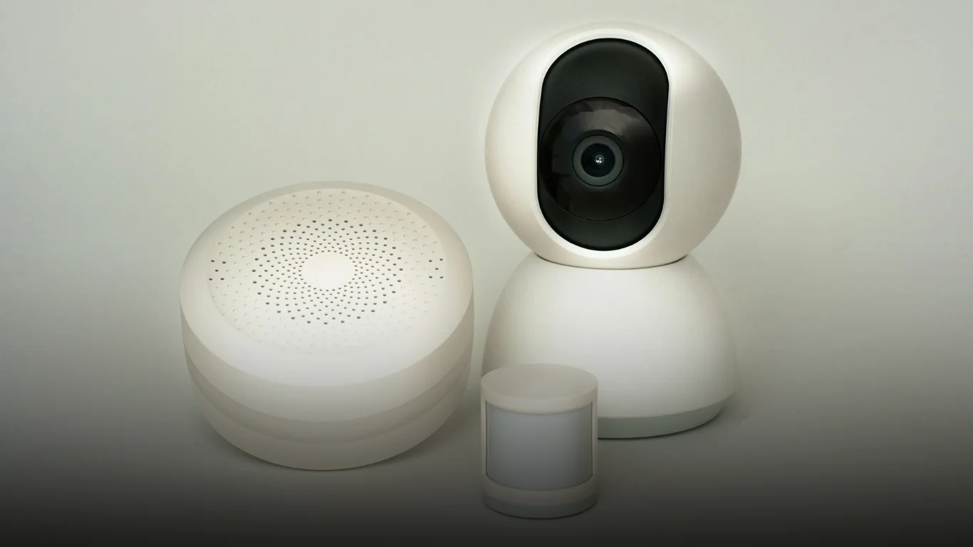 كيف يساعدك فني تركيب كاميرات هندي في تأمين موقعك بالكامل؟