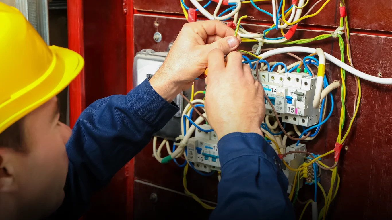 خدمات كهربجي منازل خيران المتكاملة لصيانة وتركيب الكهرباء باحترافية عالية